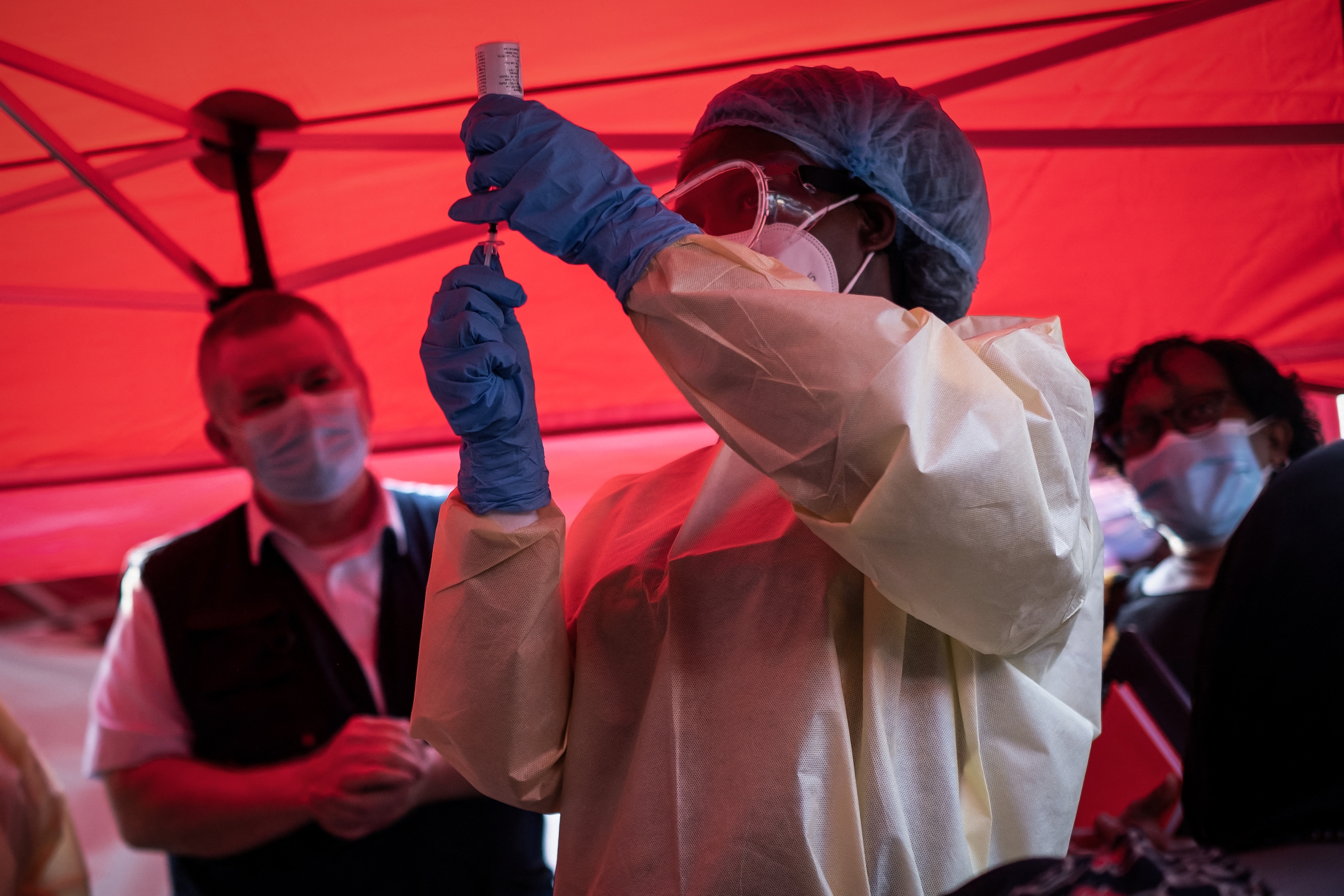 Just 57 Days After Ebola Emergency? Oxford Scientists Fast-Track New Vaccine as Deadly Outbreak Continues to Grow Just 57 Days After Ebola Emergency? Oxford Scientists Fast-Track New Vaccine as Deadly Outbreak Continues to Grow