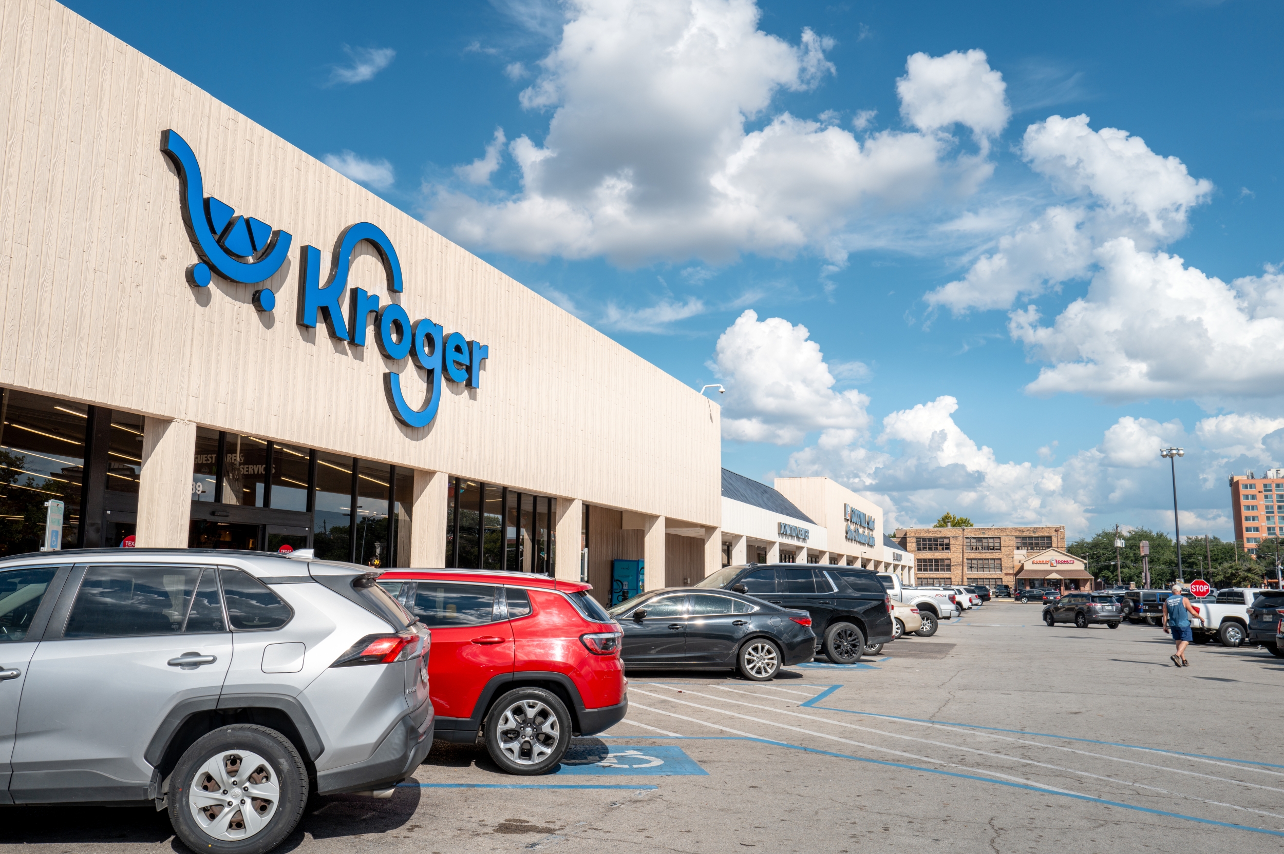 Toddler Fruit Pouches Sold at Kroger, Meijer and Target Recalled Over Plastic St...