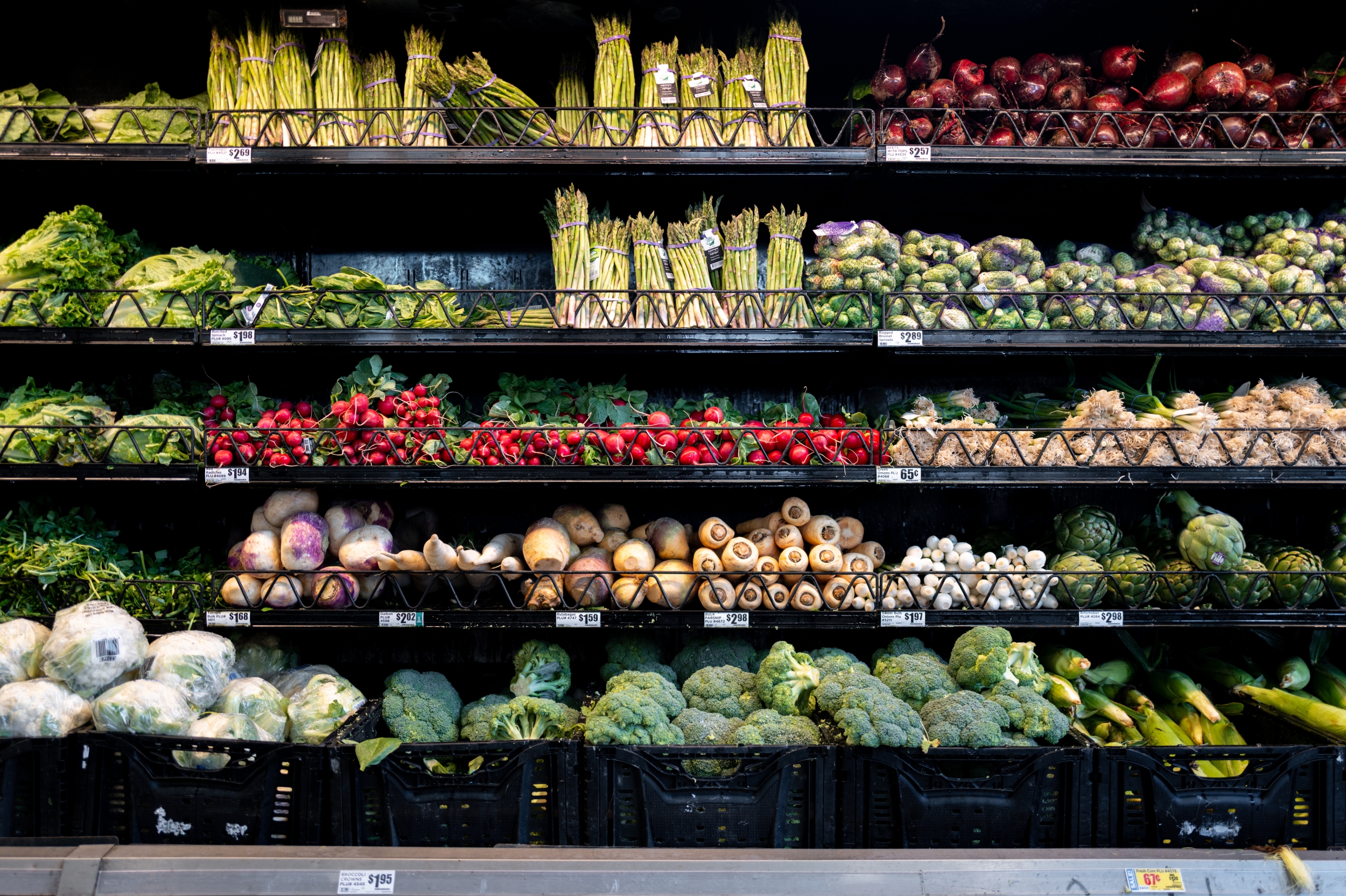 Shoppers Are Rethinking Where They Buy Produce After the Lettuce Recall, but Local Does Not Automatically Mean Safer
