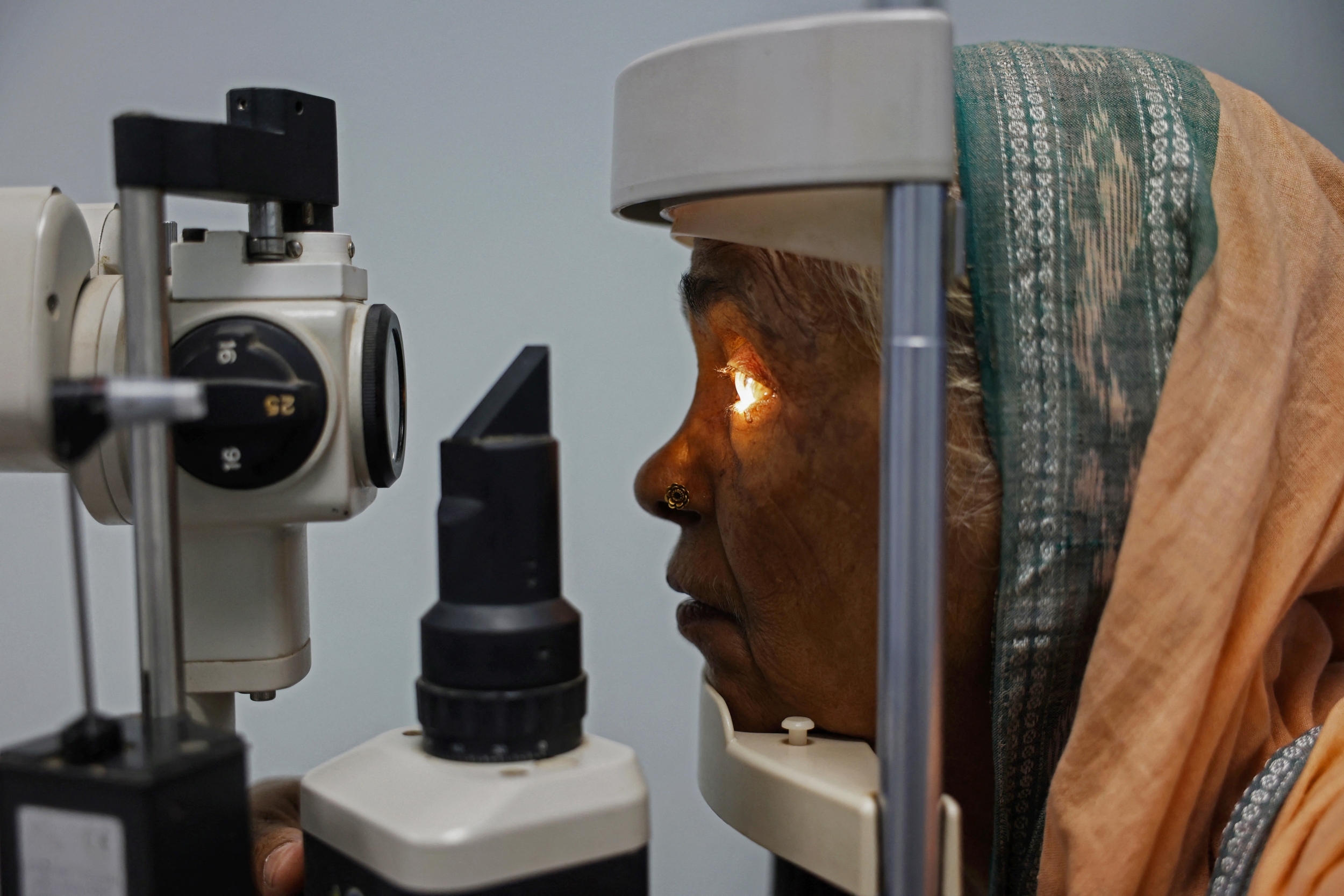 An AI Drug Company Named a Candidate for Dry Macular Degeneration, and the Target Is Undisclosed — GLOBAL — Aslikannih