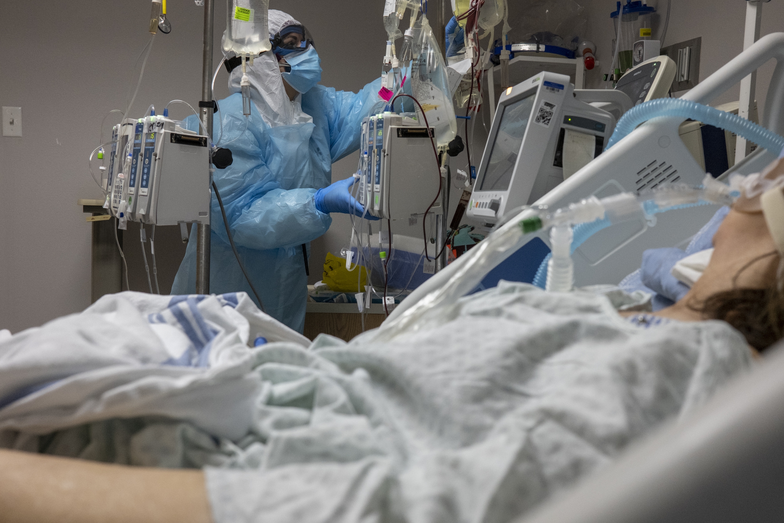 Early Remdesivir Linked to Lower COVID-19 Death Risk in Hospitalized Patients