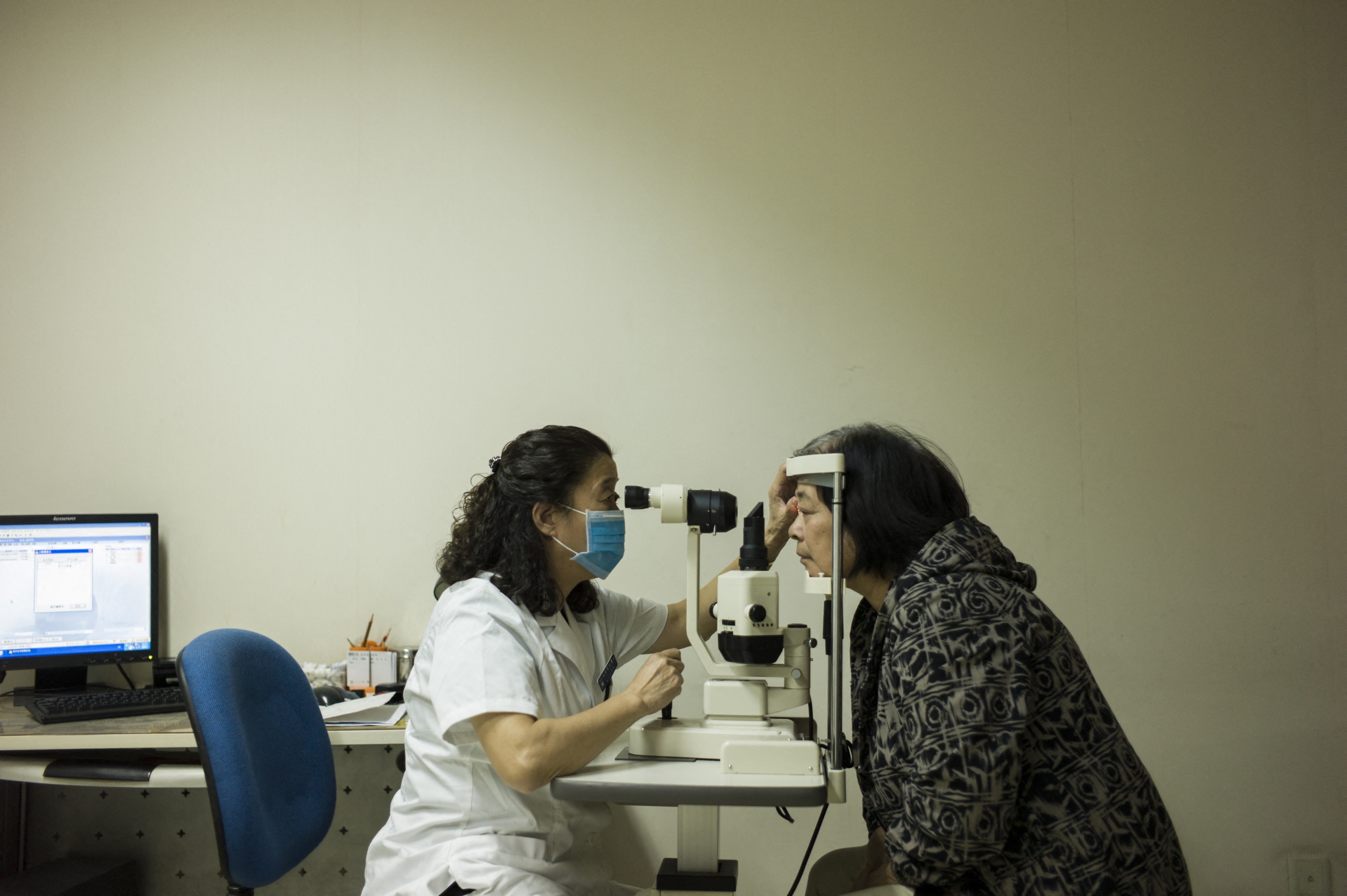 FDA Flagged GLP-1 Vision Loss Signal in 2025, but U.S. Ozempic and Mounjaro Labels Still Lack NAION Warning