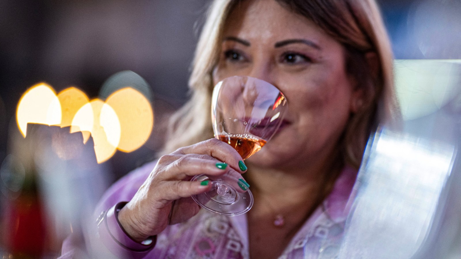 Breast Cancer Awareness Gap: 85% of Women in ACS Survey Link Alcohol to Risk, Yet 69% Still Drink